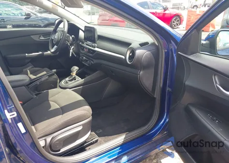 2019 Kia Forte Lxs z USA, uszkodzony, nr VIN 3KPF24AD2KE096446